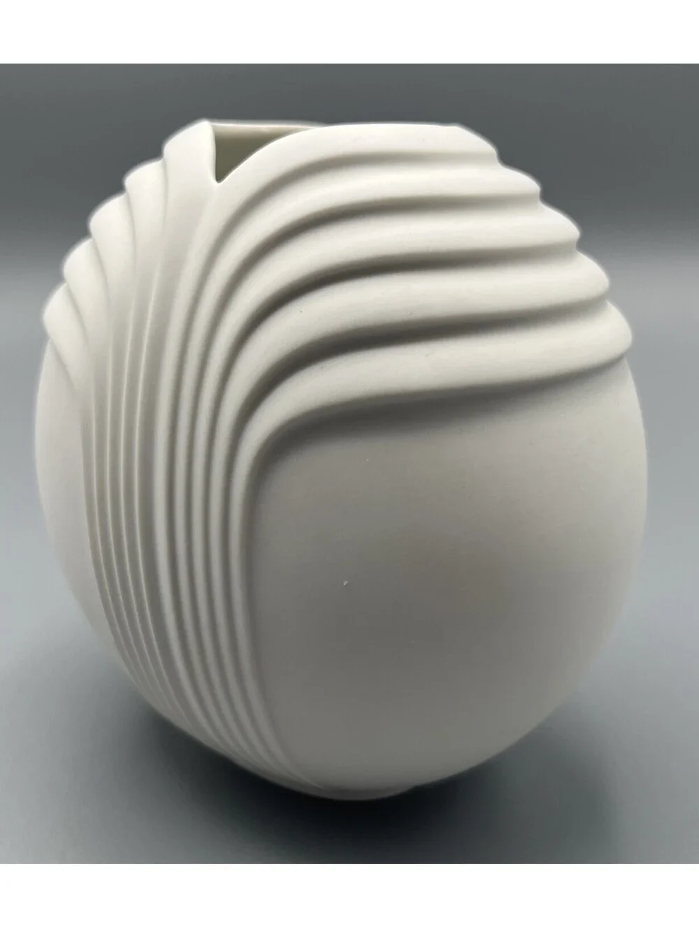 Uta Feyl Rosenthal Studio Line Bisque Porcelain Vase, Germany 5.25” MCM White